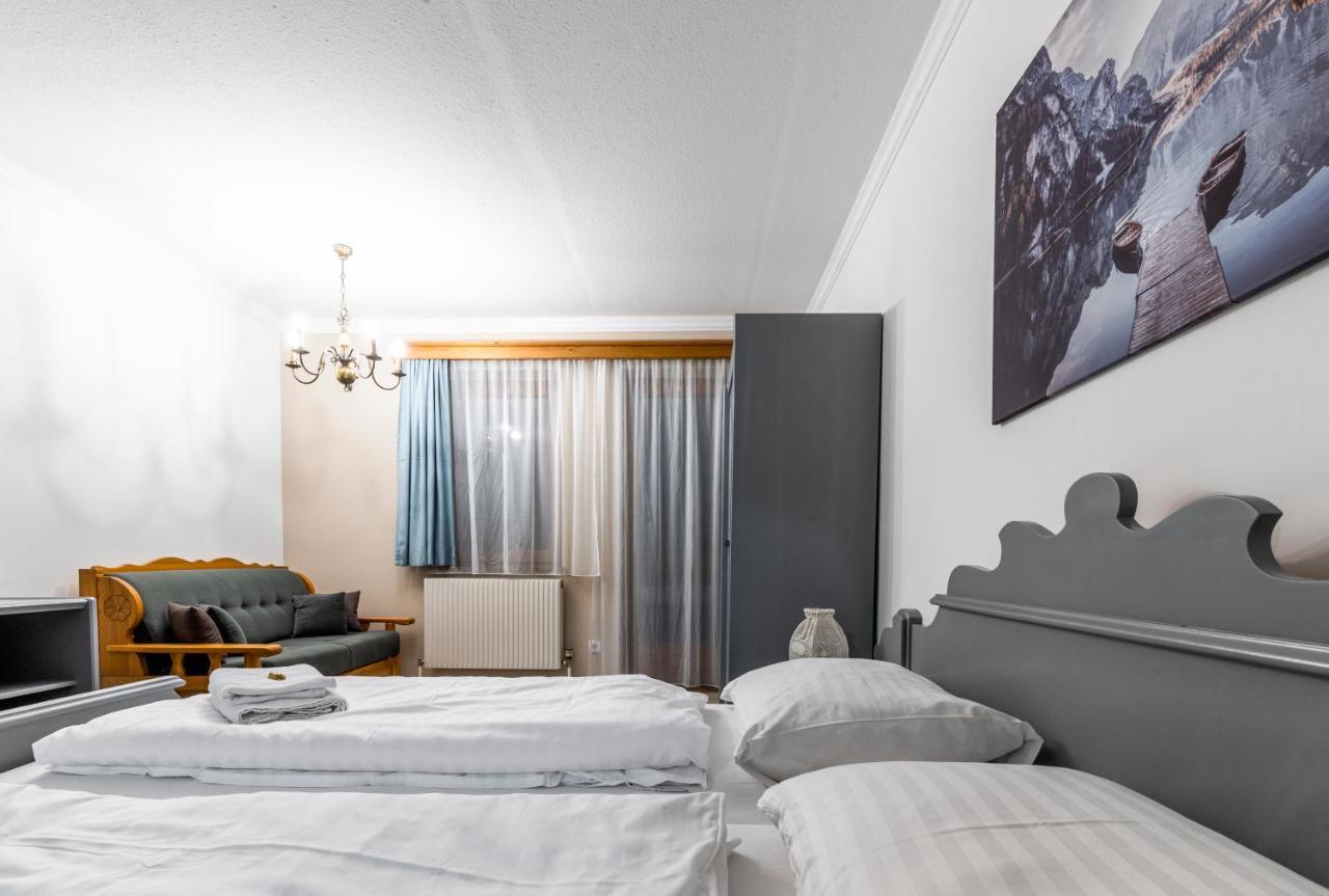 Hotel Aquamarin Бад Митерндорф Екстериор снимка