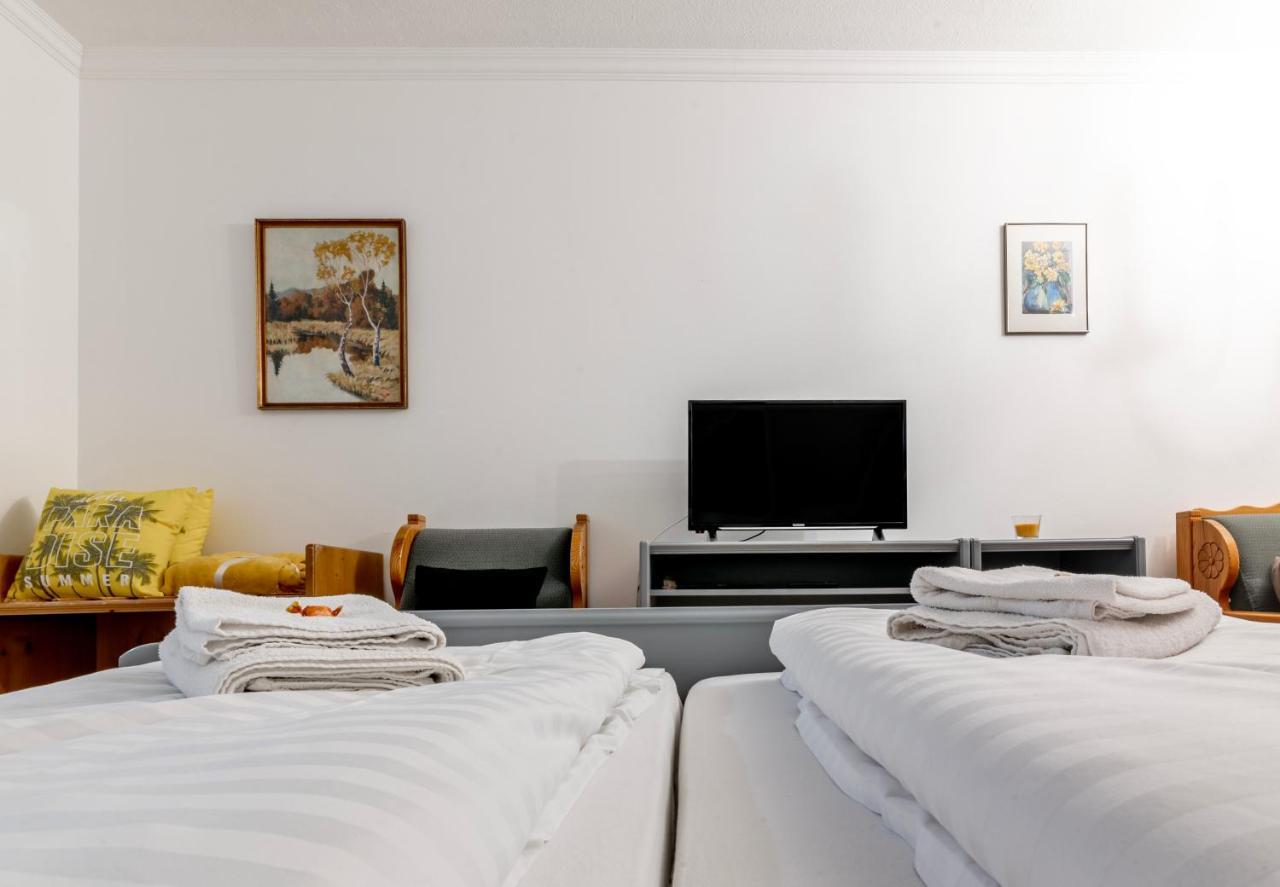 Hotel Aquamarin Бад Митерндорф Екстериор снимка