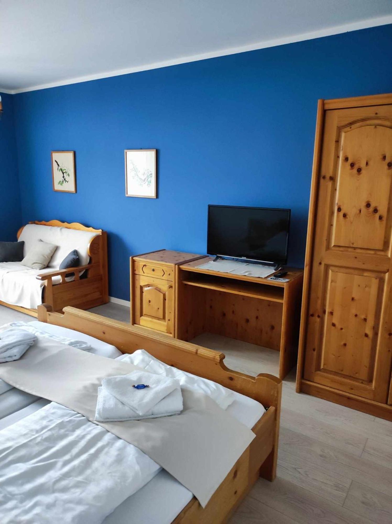 Hotel Aquamarin Бад Митерндорф Екстериор снимка