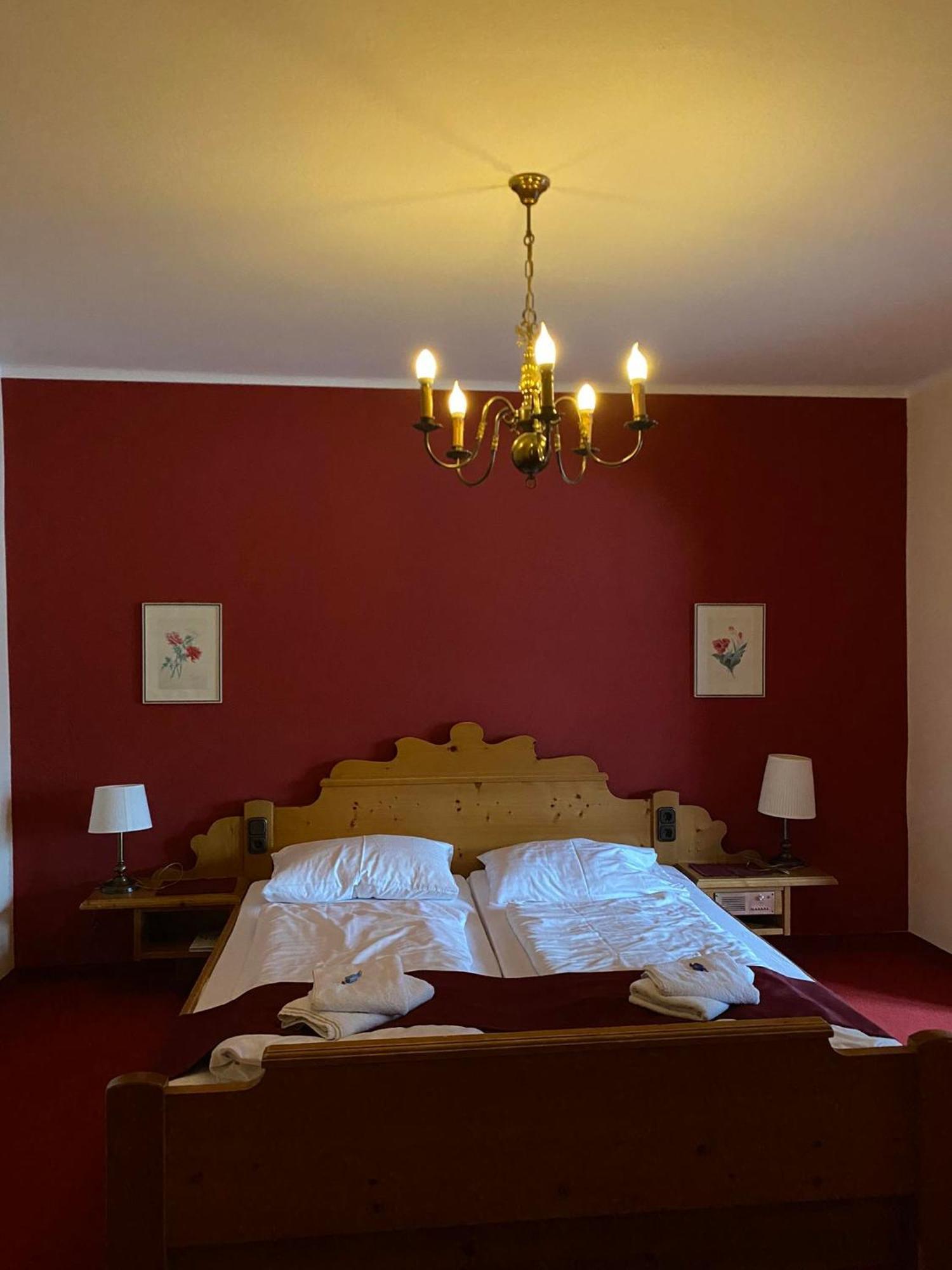 Hotel Aquamarin Бад Митерндорф Екстериор снимка